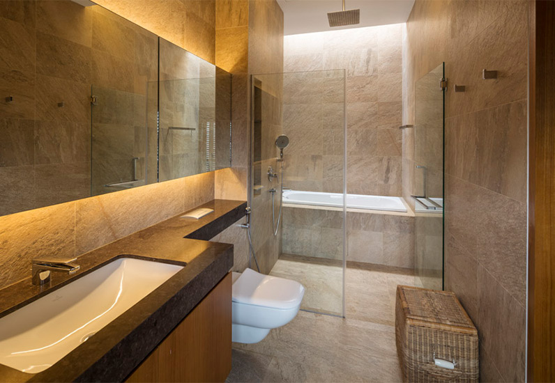 Phòng WC được tích hợp với đầy đủ các công năng cần có